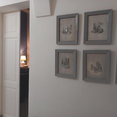 Вілла Door Nine -Townhouse With Harbour Views Флоріана Екстер'єр фото